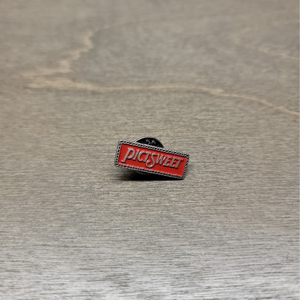 Pictsweet Brand Advertising Pin - Pictsweet Farms Red Metal Ad Food Promo